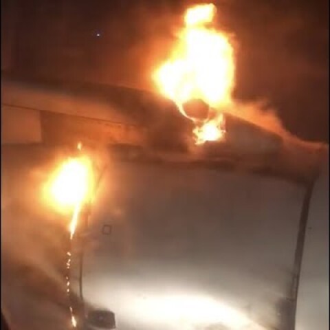 Left engine of Red Wing flight #WZ808 to Sochi caught fire midair
