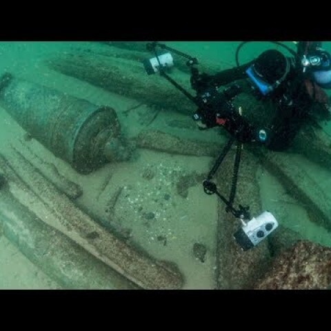 Portuguese 400 year old shipwreck found by divers, found near Cascais,