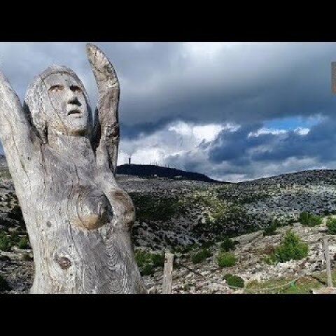Πάρκο των ψυχών. Το πιο creepy εναλλακτικό μουσείο. 1.000 μέτρα ύψος και 40 λεπτά από Αθήνα.