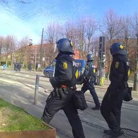 Riots in Copenhagen's Nørrebro #convicted criminal & #racist #terrorist Rasmus Paludan,