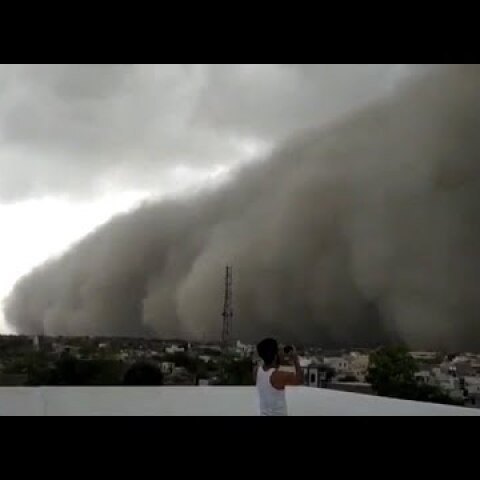 'Apocalyptic' scenes on camera as massive dust storm engulfs Rajasthan city