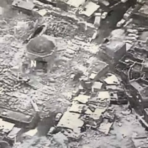 Raw: Islamic State Destroys 12th Century Mosque