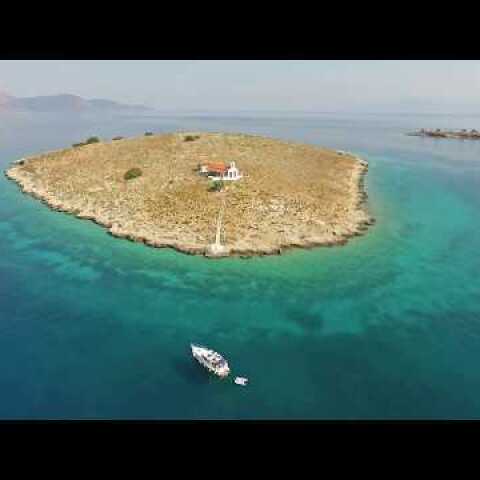 Ο παράδεισος των ιστοοπλόων με τα Αρχοντικά & τα μαγευτικά νησάκια Γαλαξίδι | Galaxidi Drone Greece