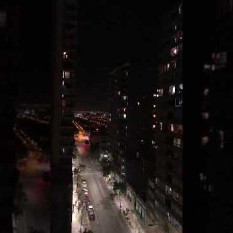 Toque de queda 21 octubre Santiago Chile con opera.