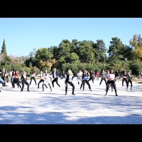 Το πιο πολύχρωμο flash mob έγινε στο Πεδίον του Άρεως