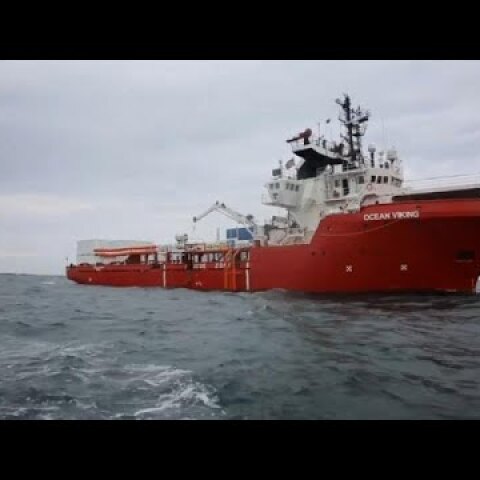 La Ocean Viking salva altri migranti, sono 356 ora a bordo