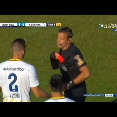 Fernando Tobio se fue expulsado a los... ¡9 SEGUNDOS! - Central vs Godoy Cruz (Copa Argentina)