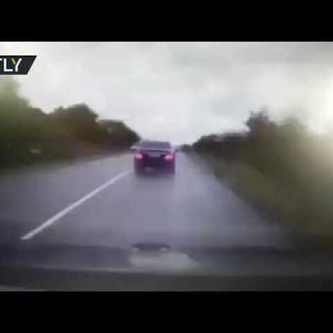 Shocking footage of a truck ploughing into Moldovan President Dodon's motorcade