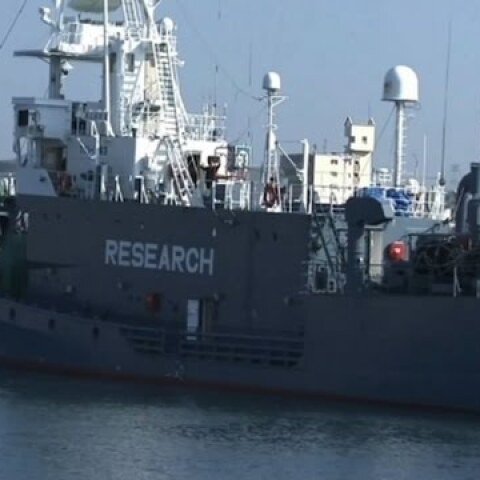 Raw: Japan Whaling Fleet Leaves for Antarctic