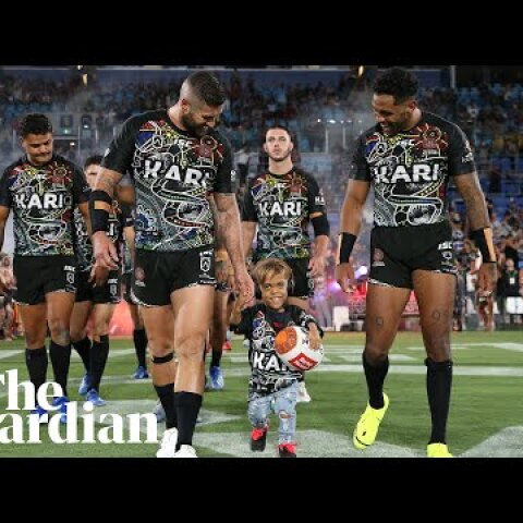 Quaden Bayles, Australian boy bullied for dwarfism, leads out rugby league team