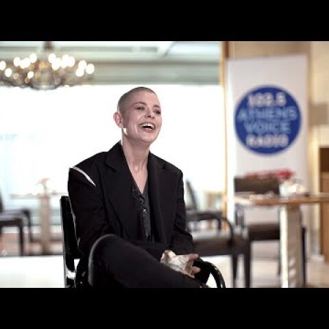 H Kovacs μιλάει για τη μουσική και τη ζωή της στο Athens Voice Radio 102.5