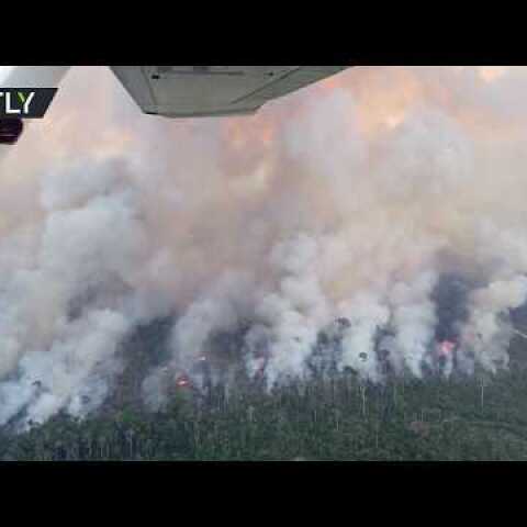 Blaze cutting a swathe through Amazon rainforest