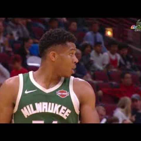 Highlights: Giannis Antetokounmpo 24 Points v. Bulls | 10.06.17