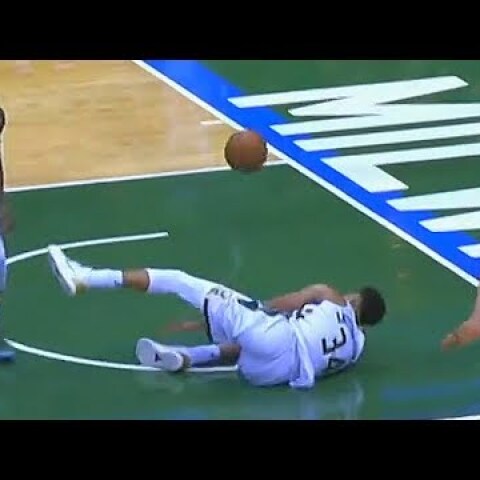Giannis Antetokounmpo Injury - Ankle Injury! Clippers vs Bucks