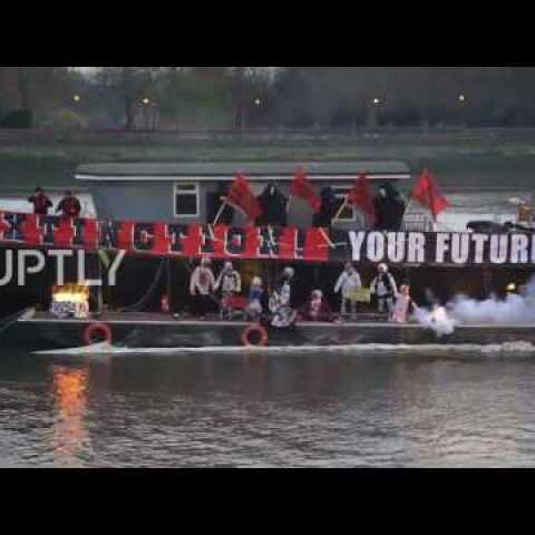 UK: Son of Sex Pistols manager burns punk memorabilia worth £5m