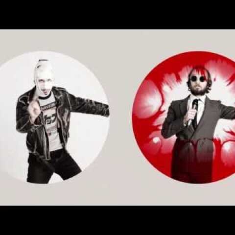 Απ’ τα ψηλά στα χαμηλά – EΝΑΣ ΔΟΛΟΦΟΝΟΣ ΣΤΟ ΤΟΚΥΟ