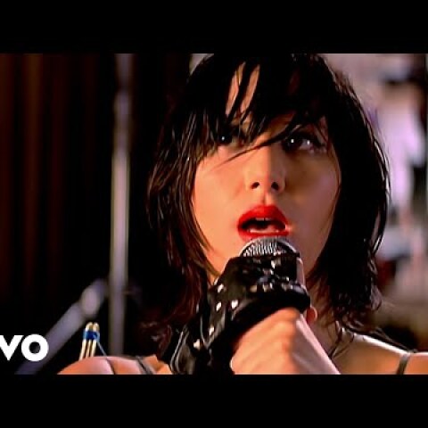 Yeah Yeah Yeahs - Maps (Official Music Video)