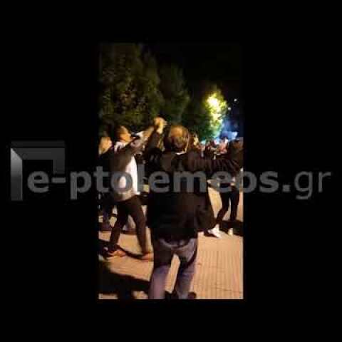 Ο Βουλευτής Κ. Σέλτσας χορεύει σε ρυθμούς τραγουδιού με  αλυτρωτικούς - ιμπεριαλιστικούς στίχους