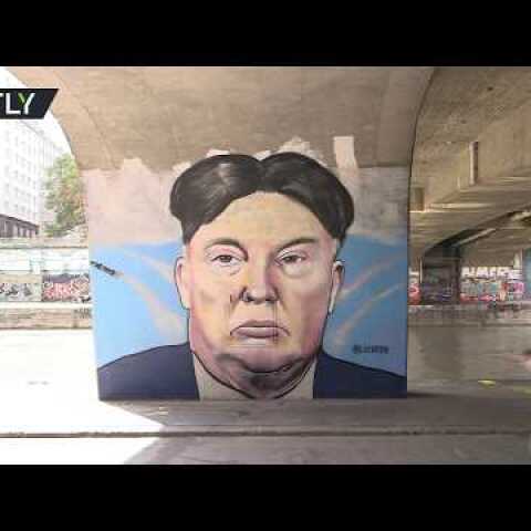 Trump & Kim Jong-un swap hair in Vienna graffiti