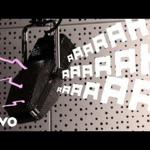 Pretenders - Holy Commotion (Official Video)