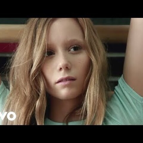 Tame Impala - The Less I Know The Better (Official Video)