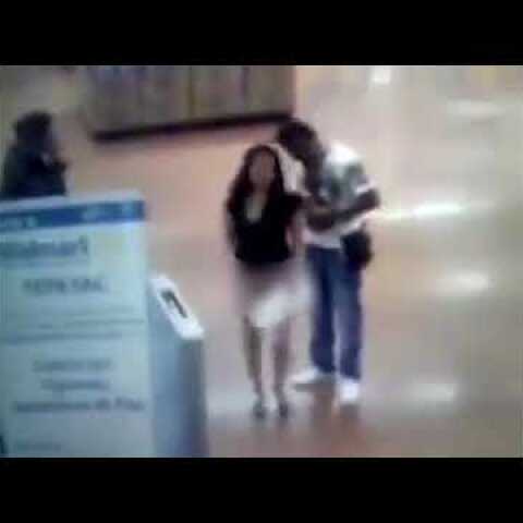 Woman strips naked in Walmart to prove she didn’t steal