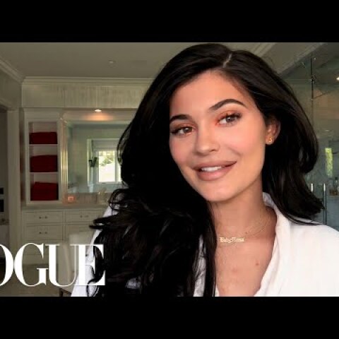 Every Beauty Secret We Learned in 2018, From Kylie Jenner, Rihanna, Hailey Baldwin, and More | Vogue