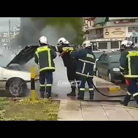 Lamianow: Φωτιά σε Ι.Χ. στα Jumbo