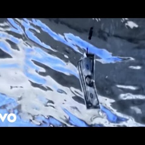 Nirvana - Come As You Are (Official Music Video)