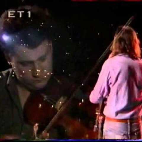 Αύγουστος - Νίκος Παπάζογλου