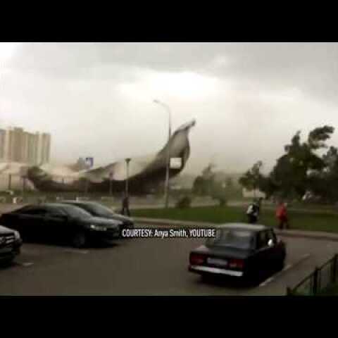 Severe storm rips through Moscow leaving several dead