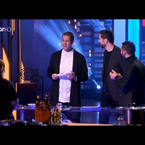 Ο Κοντιζάς απέσυρε τη ποδιά από παίκτρια. Τι συνέβη;  | MasterChef 4