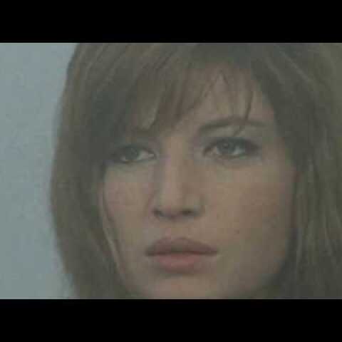 Η ηθοποιός Εύα Σιμάτου διαβάζει  Αλέξη Σταμάτη