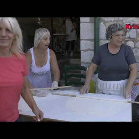 Παραδοσιακή πίτα 5 μέτρων παρασκευάσαν οι γυναίκες της Φαρκαδόνας