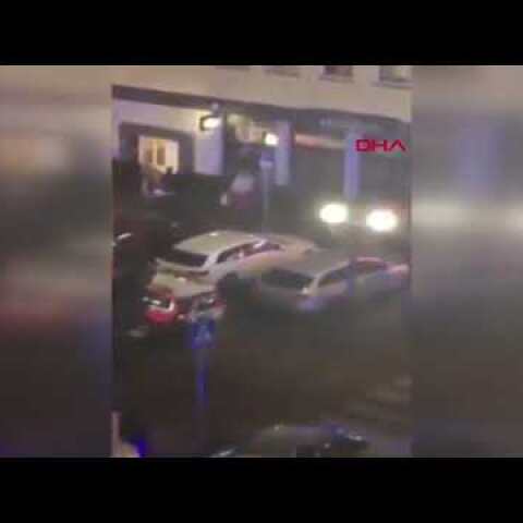 Almanya'da iki kafeye saldırı: Sekiz ölü