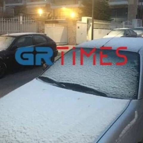 Έπεσαν τα πρώτα χιόνια στη Θεσσαλονίκη