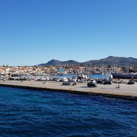 Το λιμάνι της Αίγινας