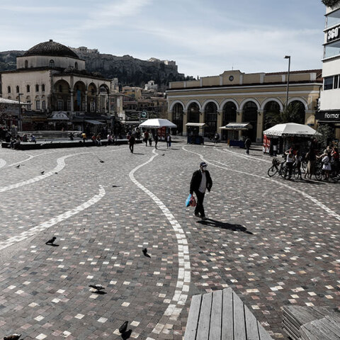Άδειο το Μοναστηράκι από κόσμο τις μέρες της καραντίνας 
