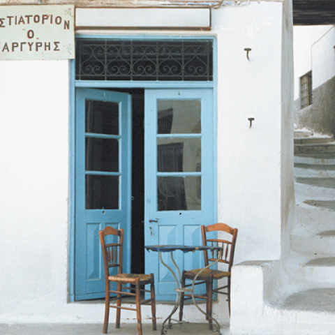 "Ταβέρνα Αργύρης, 1983" από την έκθεση "35 χρόνια Τζια", photo by Margarita Joss Stathopoulou