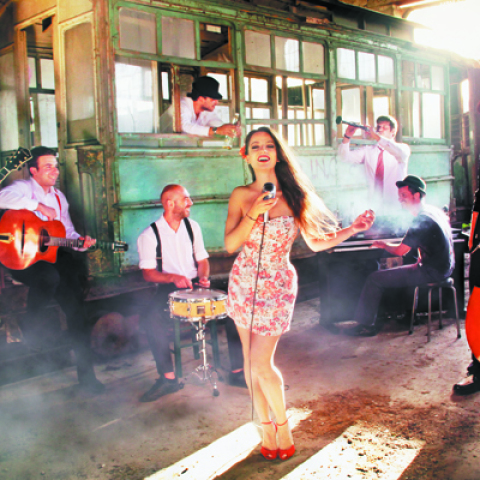 Η The Speakeasies Swing Band φωτογραφημένη από την Ani Jo