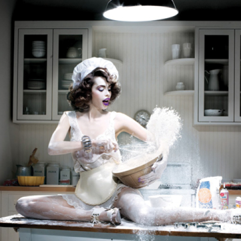 Μaybelline February, Glam Domestic Goddess