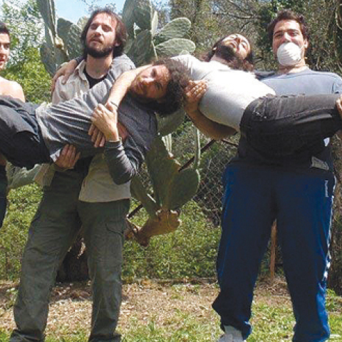 Κόρε. Ύδρο. Ένα ιδιοσυγκρασιακό συγκρότημα