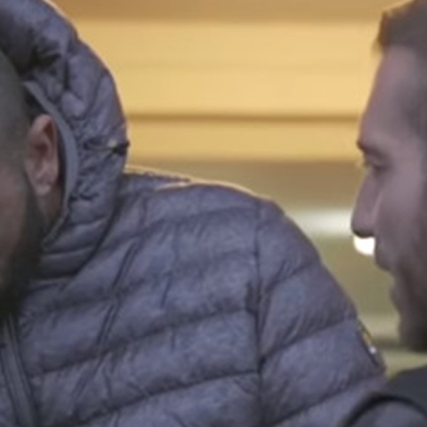 Άγριος ξυλοδαρμός δημοσιογράφου από ακροδεξιό μαφιόζο έξω από τη Ρώμη 