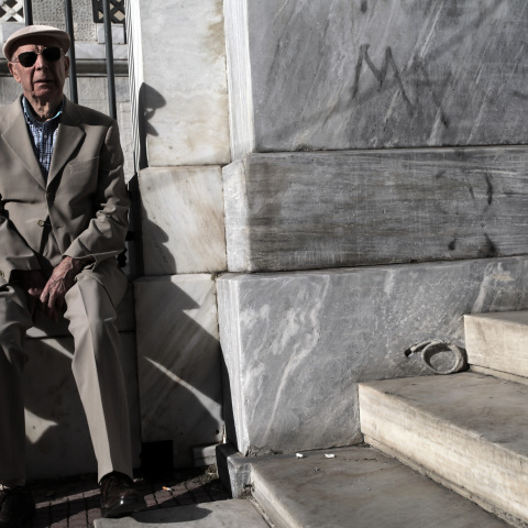 Και νέα μεγάλη μείωση συντάξεων, λόγω επανυπολογισμού 