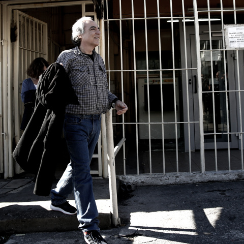 Ποιοι πολιτικοί έγραψαν στα social media για την άδεια στον Κουφοντίνα