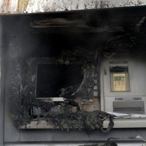 Έκρηξη σε ΑΤΜ στα Καλύβια Αττικής