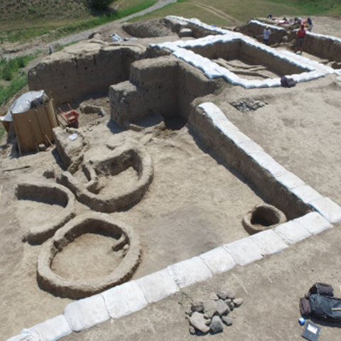 Ανακαλύφθηκαν στη Γεωργία τα αρχαιότερα ίχνη κρασιού