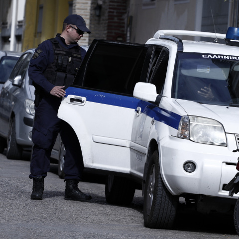 Μενίδι: 342 συλλήψεις σε πέντε βδομάδες