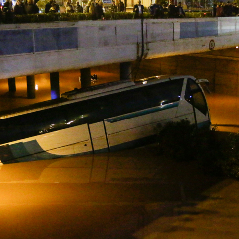 θεομηνία, Μάνδρα