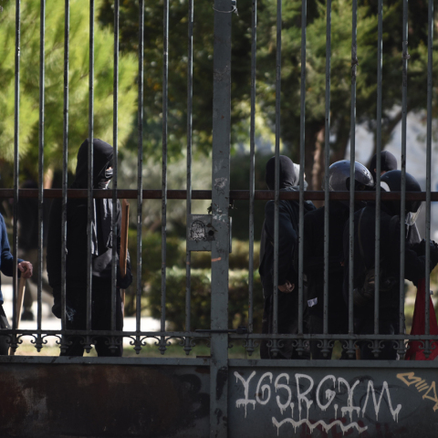 Κατάληψη του Πολυτεχνείου από ομάδες αντιεξουσιαστών